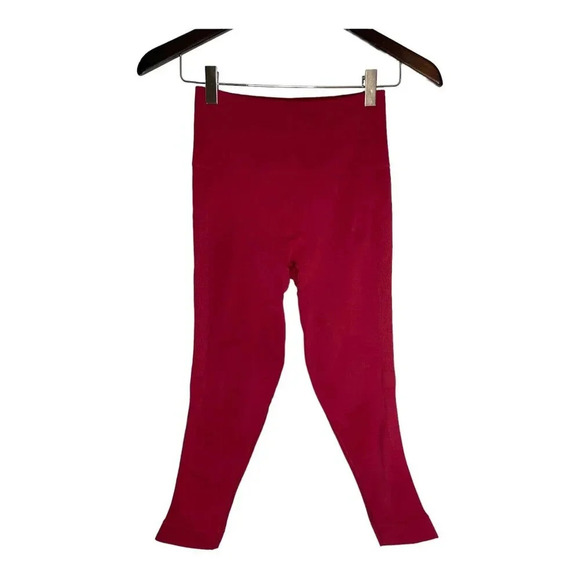 Lululemon Zone In Crop Cranberry Red Leggings-sz approx 4 - Picture 2 of 9